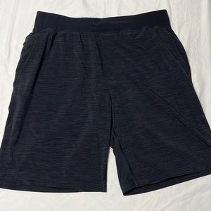 Lululemon T.H.E shorts Mens size Large 9” inseam. Heather Black.